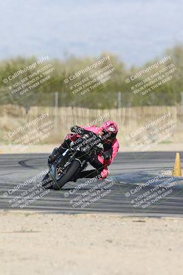 media/Jan-15-2026-Racers Edge (Thu) [[dfebeb70ab]]/2-A Group/Session 5 Turn 2/